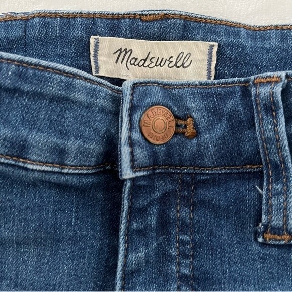 Madewell Curvy High Rise Skinny Crop Jeans in Delmar Distressed Wash, Size 26 - Picture 8 of 11